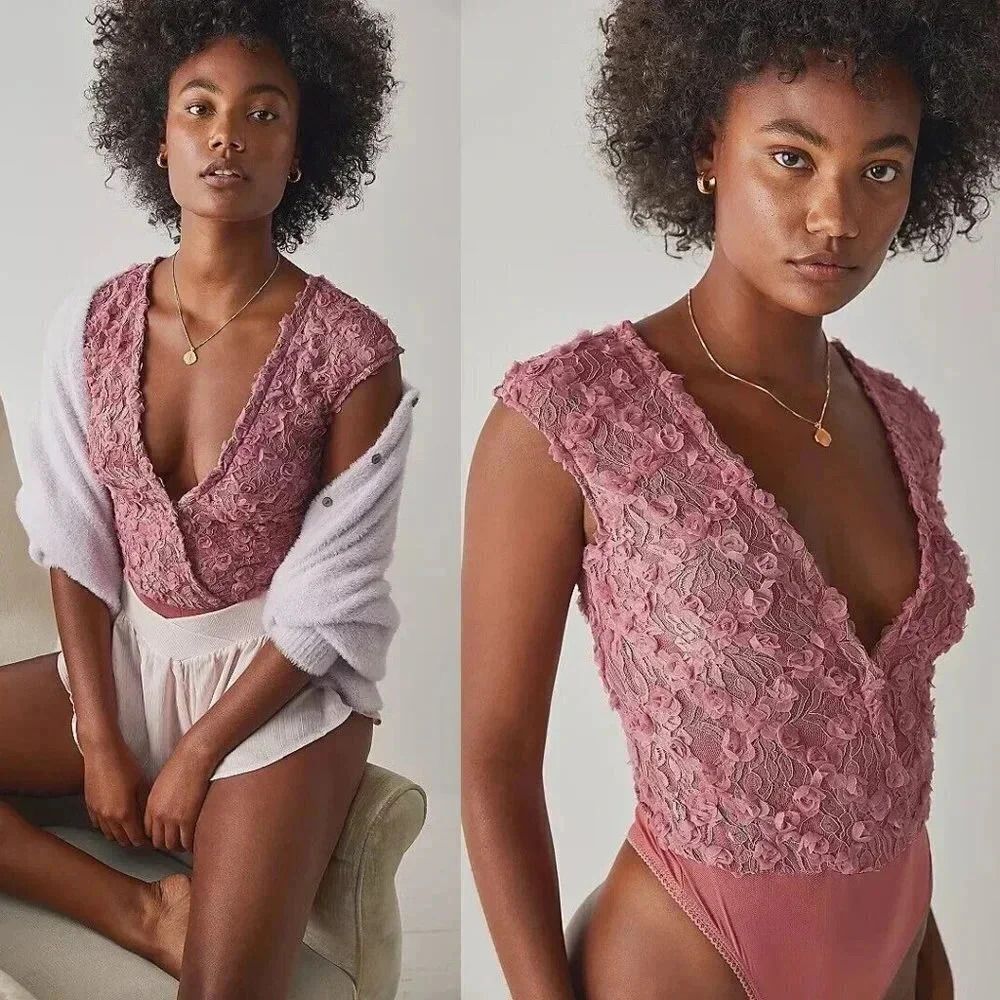 Free People Intimately 2 Haute 2 Handle Size XS NWOT